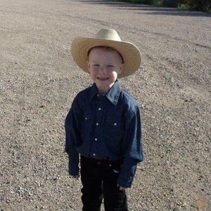 Meet your Posher, Ethnan